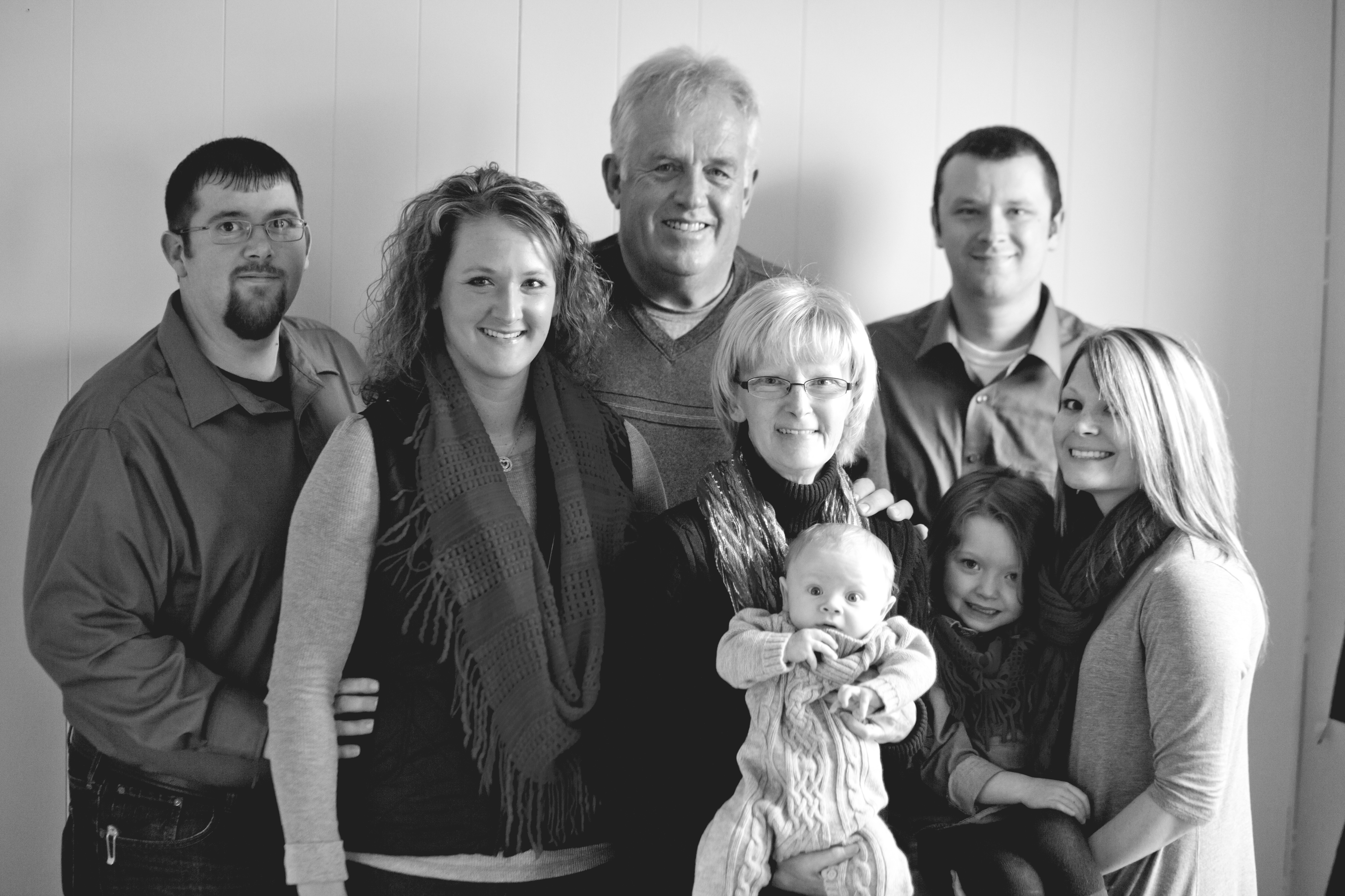 Ashley, Linda & the extended family 