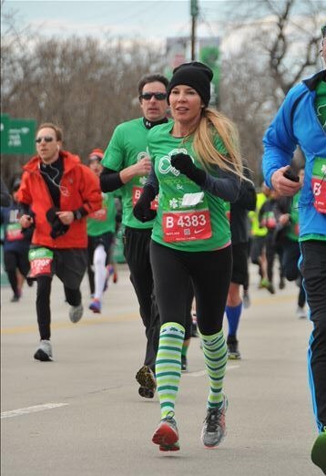 Lisa Whalen running a race.